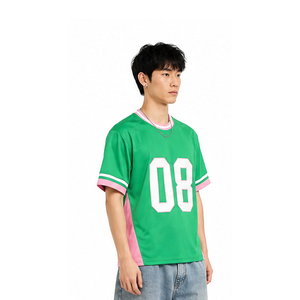 Maillot de football américain sur mesure pour homme, coupe oversize et carrée, en maille, avec col en V et coupe courte, idéal pour les sports d'été - Product Image 4