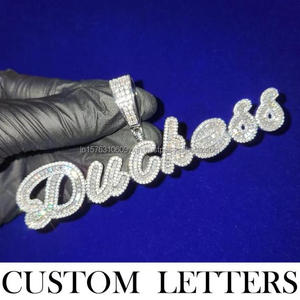 Collar de lujo con colgante de moissanita y cadena estilo hip hop, personalizado con letra, para hombre y mujer - Product Image 2