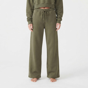 Conjunto de Sudadera Corta con Hombros Caídos y Pantalones Jogger para Mujer, Personalizado al por Mayor, Transpirable, Color Verde Oliva Sólido - Product Image 4