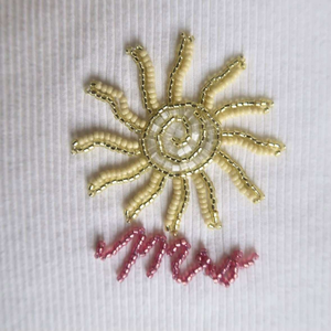 เสื้อกล้ามปักลายดอกไม้ประดับลูกปัดระดับพรีเมียม พร้อมงานฝีมือทำมือที่สวยงามและรายละเอียดตกแต่งที่ทันสมัย - Product Image 3