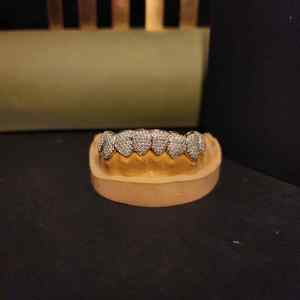 Ensemble de grillz en diamant avec pavé complet en argent sterling 925, bijoux de bouche pour rappeur hip-hop - Product Image 1