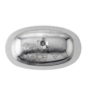 Plato ovalado de plata para mantequilla con diseño floral grabado y tapa con pomo de pájaro para uso en la cocina. - Product Image 3