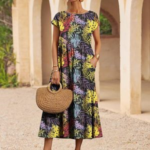 Women's Hawaii Tropical Floral Novelty <b>Dress</b> Crew Neck Short Sleeve <b>Plus</b> <b>Size</b> Casual <b>Dresses</b> <b>with</b> <b>Pockets</b> - Product Image 2