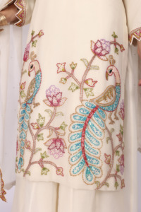 Conjunto de traje Sharara de 3 piezas de estilo étnico moderno para mujer con bordado de hilo y lentejuelas, ropa a la moda. - Product Image 3