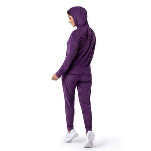 Survêtement d'hiver en coton lourd de qualité supérieure pour femmes |   Hoodie court à sequins grande taille avec détails perforés style streetwear |   Couleur unie personnalisable - Product Image 5