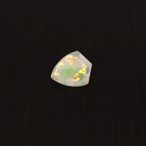 Gemas Ishu, Gema Doble Geométrica Creada en Laboratorio con Corte Rosa Hidrochino, 18x15 mm, 12.0 Quilates, para la Fabricación de Joyas - Product Image 4