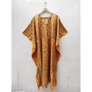 Ethinic Craft Hub - Caftán de Seda con Estampado Floral para Mujer, Corte Holgado, Vestido de Playa, Ideal como Cubrebañador, India - Product Image 3