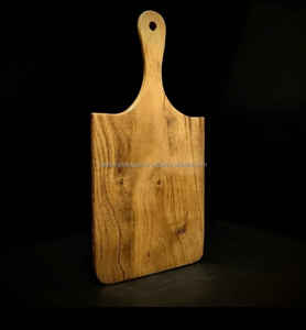 Tabla de cortar de madera elegante Diseño elegante único Madera de la mejor calidad para cortar verduras Forma rectangular Lavavajillas de 3cm de espesor - Product Image 1