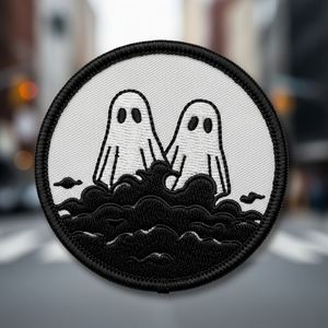 Parche termoadhesivo circular con huella de mano ensangrentada, insignia bordada a máquina, aplique de palma de sangre roja para fanáticos del horror, decoración para chaquetas de mezclilla y bolsos - Product Image 3