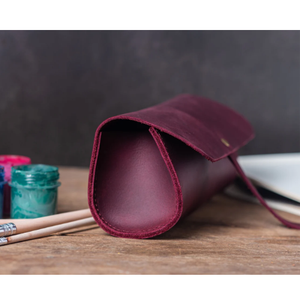 Estuche para Lápices de Cuero Genuino Personalizado, Portaplumas Hecho a Mano, Organizador de Lápices con Cierre de Botón y Correa, Al-Amir Hecho a Mano - Product Image 5