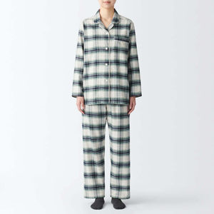 Conjunto de Pijama de Satén Cómodo para Mujer, Manga Larga, Cuello Redondo, Tirantes Finos, Transpirable, Ropa de Dormir Informal, Estilo con Letras - Product Image 5