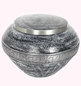 Urna Funeraria Decorativa de Latón Metálico Hecha a Mano, Simple, Elegante, Moderna, de Diseño y Alta Calidad - Product Image 2