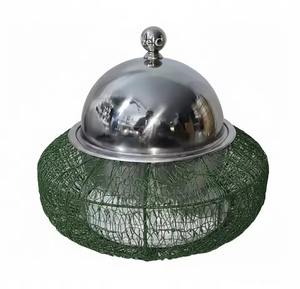 Plat en métal de haute qualité qui passe en douceur du four à la table tout en gardant les aliments au chaud pendant une durée plus longue. - Product Image 6