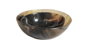 Tazón de Cuerno Natural Pulido Hecho a Mano - Tazón Elegante y Duradero para Ensaladas y Servir, Ecológico, Decoración Premium para Mesa de Comedor, Regalo - Product Image 6