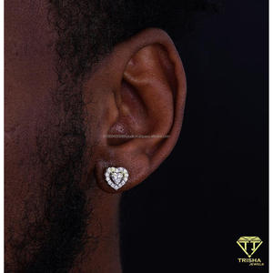 Élégantes boucles d'oreilles en forme de cœur en moissanite, en argent sterling 925, bijoux étincelants, cadeau pour homme - Product Image 2