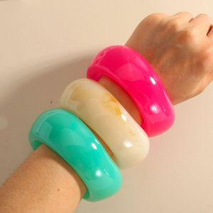 Bracelets élégants en résine de cristal faits à la main pour femmes, pour un usage quotidien et festif, accessoires de mode ethnique - Product Image 1
