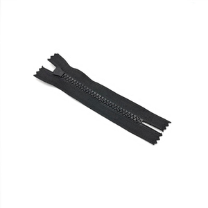 Wholesale Factory Low Price 5# Resin Closed End <b>Zipper</b> for Pocket Short <b>Zipper</b> Luggage Closed End Color <b>Zipper</b> - Product Image 3
