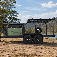Remorque de camping tout-terrain à plateau ouvert pour le transport de véhicules, avec espace extérieur ouvert, pour voyages hors réseau