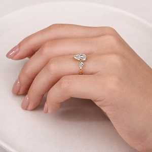 Premium 1ct Pear Cut And 0.27ct Kite Side Stones Lab Grown <b>Diamond</b> Engagement <b>Ring</b> Classic Solid Gold Fine Jewelry <b>Ring</b> - Product Image 5