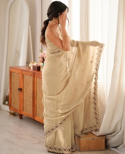 Sari de Chifón Reversible sin Arrugas con Bordado para Mujer, Diseño Bollywood de Otoño, con Blusa sin Coser (Beige) - Product Image 4