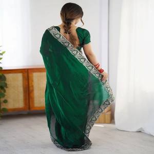 VASTRA COTTAGE Sari de Fiesta Rangoli con Blusa Rangoli Bordada, Color Verde, Atuendo Tradicional Étnico para Mujer - Product Image 3