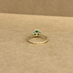 Bague en or jaune 14 carats avec diamant de laboratoire taille émeraude 1,48 carat, certifiée IGI, pour l'exportation – La magie des diamants fins - Product Image 5