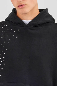 Sudadera con capucha para hombre, estilo urbano, de alta demanda, OEM, personalizada, negra, con pedrería, de corte holgado, mezcla de algodón, tela transpirable y suave. - Product Image 5