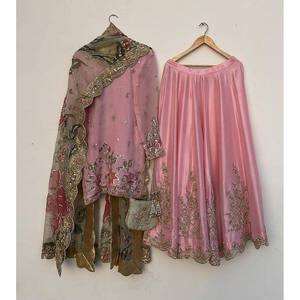 Conjunto de Traje de Chifón de Diseño para Fiestas con Bordado de Lentejuelas - Product Image 1