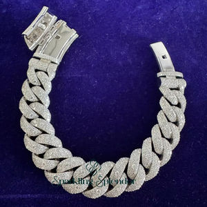 Bracelet chaîne cubaine classique géométrique en argent 925 avec moissanite VVS taille brillant de 18 mm pour hommes et femmes, passe le test du diamant - Product Image 1