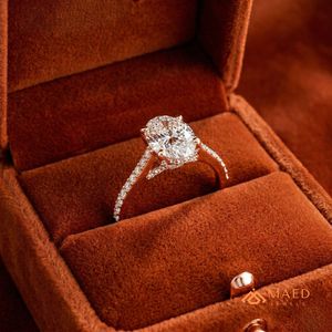 แหวนหมั้นเพชรโมอิสซาไนต์ทรงรี 14K โรสโกลด์ ประดับเพชรแบบ Pave Prong Setting แหวนแต่งงานสุดหรู ของขวัญสำหรับเจ้าสาว งานปาร์ตี้ ของขวัญสำหรับเธอ สหรัฐอเมริกา - Product Image 4