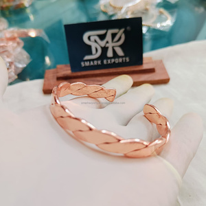 กำไลทองแดงแท้ทำด้วยมือกำไลข้อมือ Kada สำหรับผู้ชายและผู้หญิงเครื่องประดับถักการออกแบบที่ทันสมัย - Product Image 4