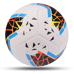 Ballon de football personnalisé en gros avec logo, cousu à la machine, promotionnel, en PU de haute qualité, style américain - Product Image 2