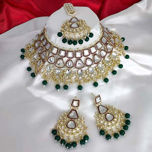Conjunto de Collar Choker con Piedras Kundan Chapadas en Oro, con Perlas de Imitación y Circonitas, Cadena de Cuerda Moderna para Bodas y Fiestas - Product Image 4