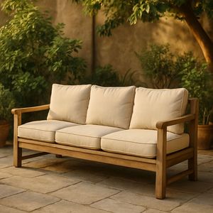 Sofá Moderno de Madera de Teca para Exteriores de 3 Plazas con Cojines de Felpa Color Crema - Product Image 1