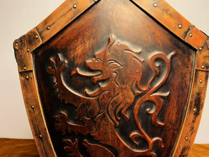 Bouclier médiéval en métal, finition bronze antique, art mural décoratif avec motif de dragon héraldique en relief - Product Image 6