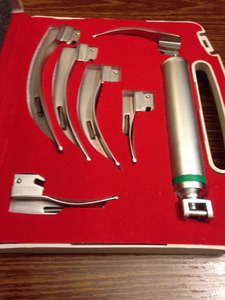 ชุดเครื่องมือส่องกล่องเสียงแมคคอินทอช 6 ใบมีด คุณภาพพรีเมียม ขายดี ผลิตจากสแตนเลส สำหรับการดมยาสลบและเครื่องมือแพทย์ทางหู คอ จมูก - Product Image 2