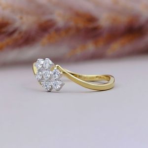 Floral Radiance Diamond Cluster <b>Ring</b> – Solid Gold Jewelry with Labgrown Diamonds – Luxury <b>Statement</b> <b>Ring</b> - Product Image 2