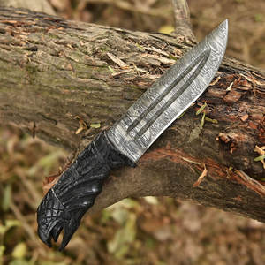 Nueva edición, cuchillo Bowie vikingo hecho a mano de 11 pulgadas, cuchillo de caza de Damasco con mango grabado con cuervo, cuchillo de supervivencia de hoja fija coleccionable. - Product Image 6