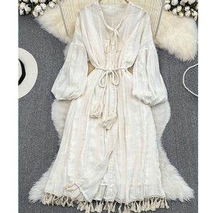 Vestido midi bohemio para mujer con borlas, cintura con lazo y paneles de encaje - Product Image 2