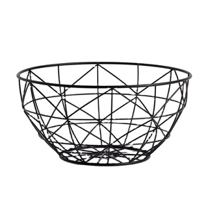 Panier de rangement pour fruits en métal décoratif à motifs, fabriqué à la main, dernier design, panier à nourriture en métal durable - Product Image 1