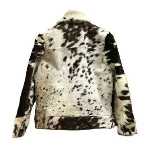 Chaqueta de Cuero Vacuno Elegante para Hombre con Pelo Natural, Piel de Vaca Única para Montar en Invierno, para Entusiastas del Aire Libre - Product Image 2