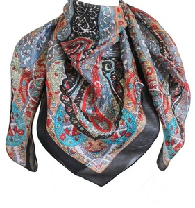 Bufandas de Seda de Lujo para Mujer, Chales Suaves y Ligeros con Estampado Floral, Elegantes Accesorios de Moda para el Cuello y los Hombros - Product Image 4