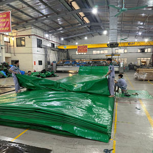 Lona de Polietileno Verde de Alta Durabilidad, Gran Capacidad, Opciones de Color y Tamaño Personalizadas para Protección Industrial - Product Image 1