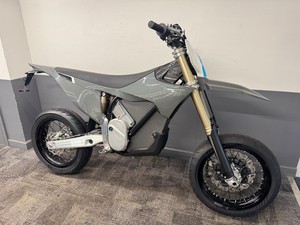 HOT SELLING New Model Latest New Supermoto 60Hp Alpha Varg Sm E-l-e-<b>c</b>-t-r-ic 1 Years warranty Ready to Ship Today - Product Image 2