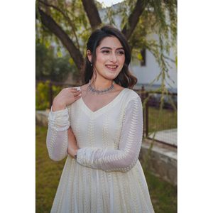 ชุดสูทผ้าจอร์เจตต์ปักลายสำหรับผู้หญิง MALINI ไซส์ XS [34] - Product Image 2