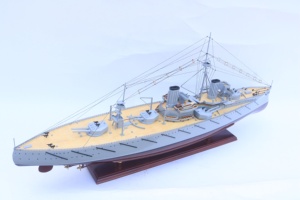 Maquette de bateau de guerre HMS Dreadnought 1906 en bois, faite à la main - Modèle classique de la Royal Navy pour la décoration de la maison ou du bureau - Product Image 5