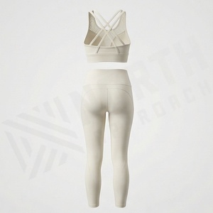 Conjunto de Yoga para Mujer, Diseño OEM Personalizado, Material Transpirable, Sin Costuras, Elástico, Ropa Deportiva Económica para Gimnasio y Fitness - Product Image 2