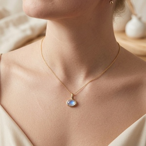 จี้รูปไข่เรนโบว์มูนสโตนขนาด 10 มม. พร้อมห่วงเงินแท้ 925 ชุบทอง สำหรับทำเครื่องประดับ ของขวัญสำหรับเธอ - Product Image 5