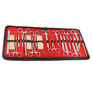 Juego de Instrumentos Quirúrgicos Veterinarios para Cirugía de Perros, Herramientas Reutilizables de Acero Inoxidable en Estuche Rojo, Fabricante Pakistán - Product Image 1