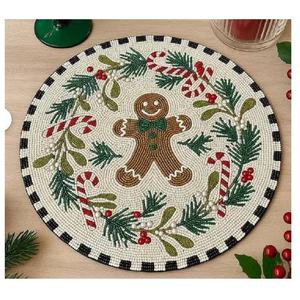 Nouveauté : Set de table moderne antidérapant en perles de verre faites à la main, motif maison en pain d'épices, idéal pour les mariages - Product Image 5